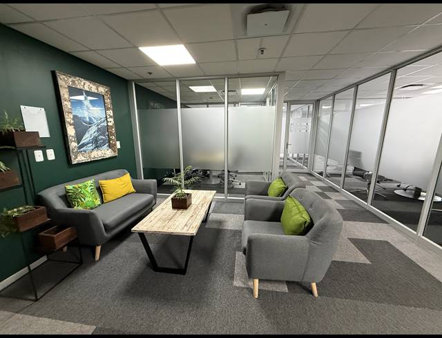 79.82M² OFFICE TO LET IN ROSEBANK